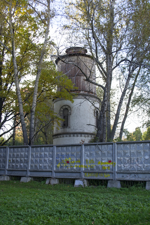 Водонапорная башня станции Бирюлёво-Товарная)